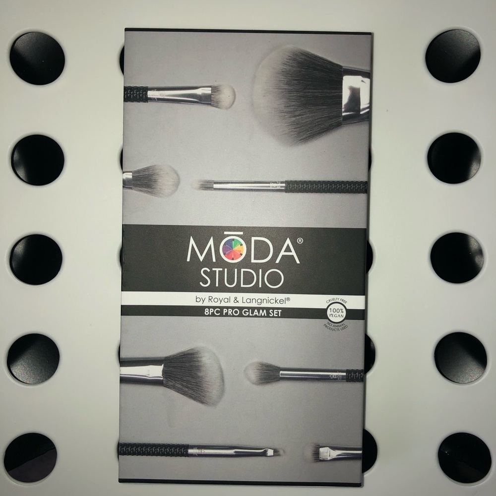 Moda Studio 8 pc pro glam brush set